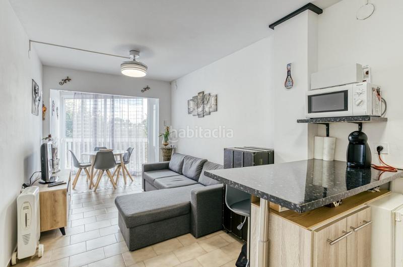 Foto 317ab9e2-9a3f-4dfd-848f-f0e3c7e2f7b7. Apartamento  con licencia turística en Empuriabrava