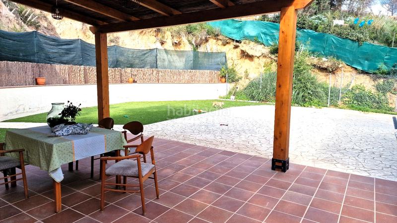 Foto 232e1c66-5c47-47a8-a545-953fd5c001ee. Casa amb xemeneia aparcament a Aiguaviva Parc Vidreres