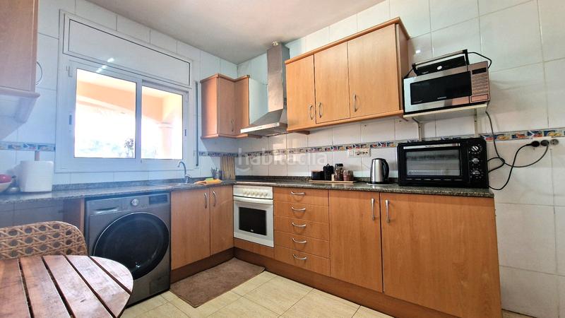 Foto 4ac57be6-7263-4650-9f2a-0a8d195a4a8d. Casa amb xemeneia aparcament a Aiguaviva Parc Vidreres