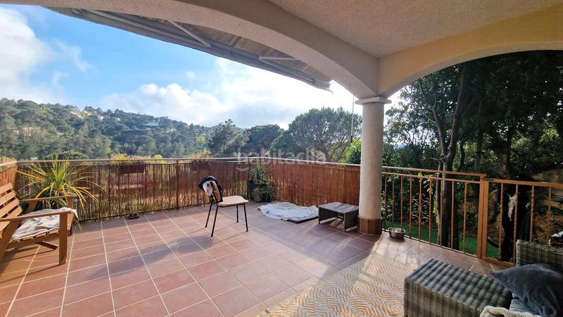 Foto 53386e37-e59a-4968-b724-3ced3dee5122. Casa amb xemeneia aparcament a Aiguaviva Parc Vidreres
