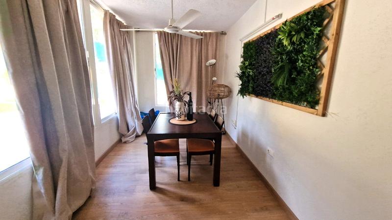 Foto b035f510-5f2b-4999-880e-4a022add8709. Casa amb xemeneia aparcament a Aiguaviva Parc Vidreres