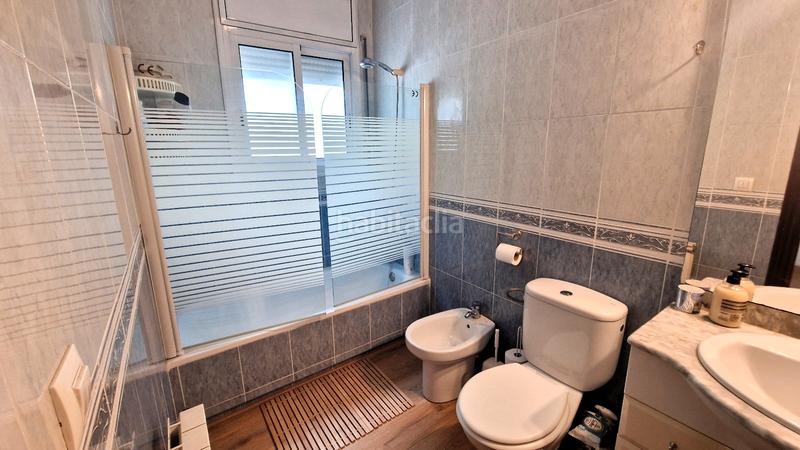 Foto e8244b83-cd9a-48e4-959d-8df72eccd5e9. Casa amb xemeneia aparcament a Aiguaviva Parc Vidreres