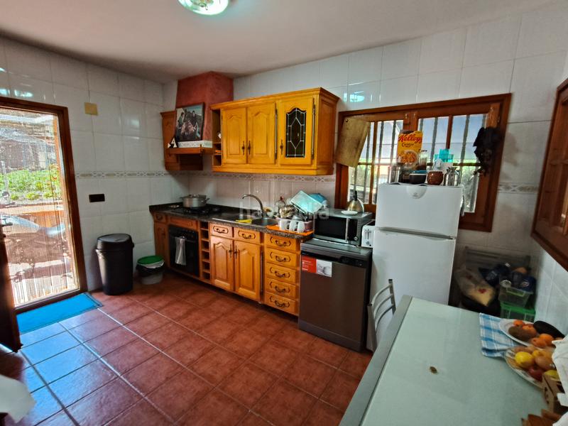 Foto 0dffe949-dcd4-4d93-a77f-d029a861df3d. Casa amb xemeneia calefacció a Lloret Residencial - Montlloret Lloret de Mar