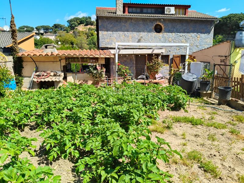 Foto 571fdf0c-28a0-4219-aae3-169c2d89b0c5. Casa amb xemeneia calefacció a Lloret Residencial - Montlloret Lloret de Mar