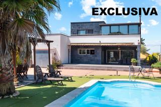 Casa a Caldes de Malavella. ¡exclusiva! casa vanguardista con piscina en caldes de malavella