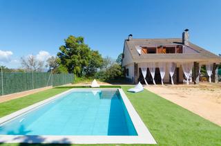 Maison à Terrafortuna - Puig Ventós. Casa con piscina y con posibilidad de licencia turística