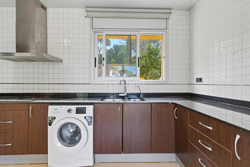 Foto 77f05740-fe48-4a96-9050-5fb5c62a2cbd. Casa con riscaldamento parcheggio in terrabrava - Tordera parc Tordera