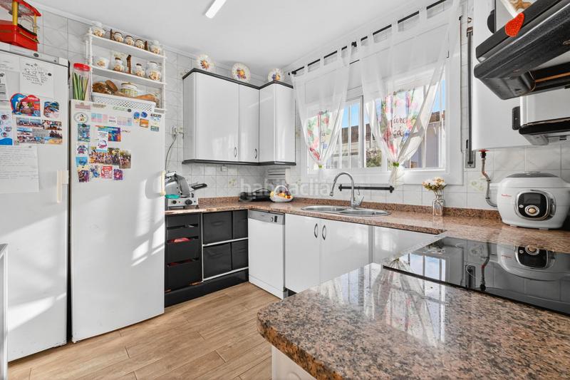 Foto 5219b509-9cba-4ae8-8dc8-bf64a5a492fb. Maison avec cheminée parking dans Aiguaviva Parc Vidreres