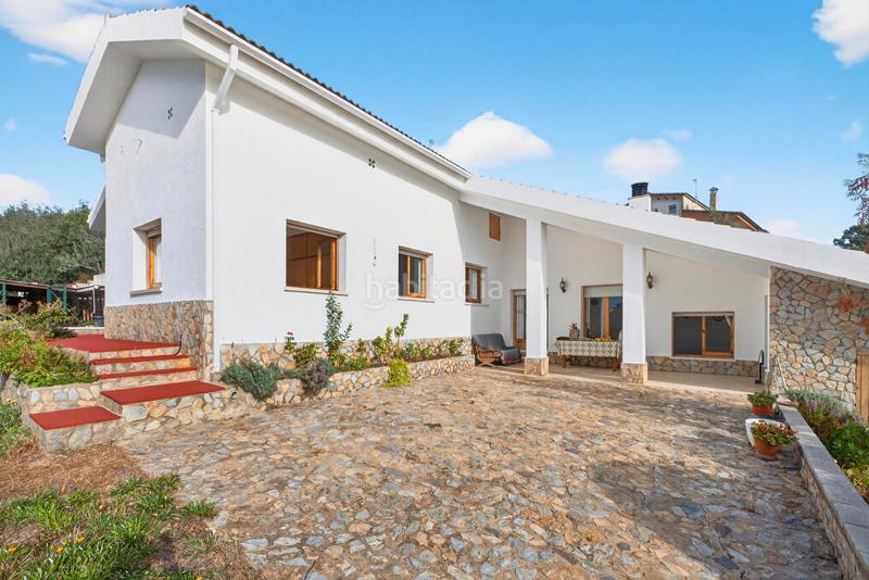 Foto 2a9946e8-6b3f-4970-8602-ffb67d5af032. Maison avec cheminée chauffage parking dans Aiguaviva Parc Vidreres