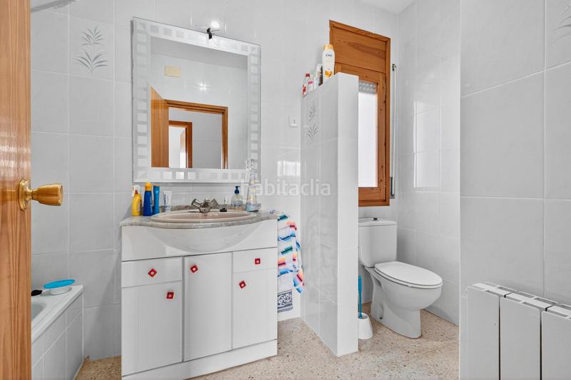 Foto 873171a3-ffb3-4a37-8190-444813c585de. Maison avec cheminée chauffage parking dans Aiguaviva Parc Vidreres