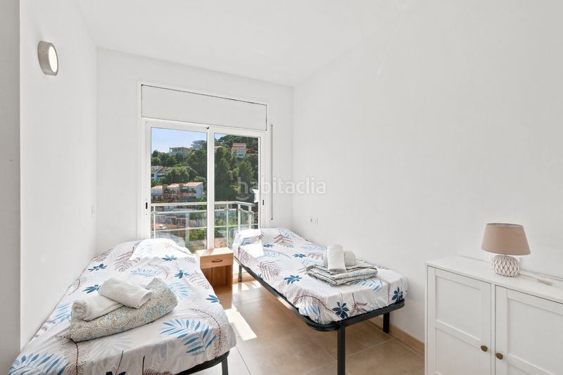 Foto a8449d58-e47f-4ecb-b14c-5aed1f460e28. Casa amb aparcament piscina a Santa Susanna