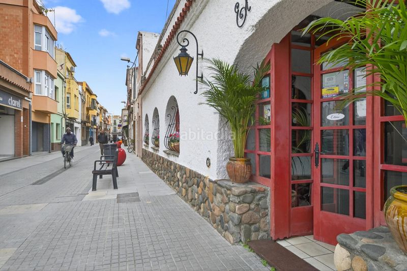 Foto a0fda564-796c-4ede-9aed-cfb1a4ed07c6. Edifici a Malgrat de Mar