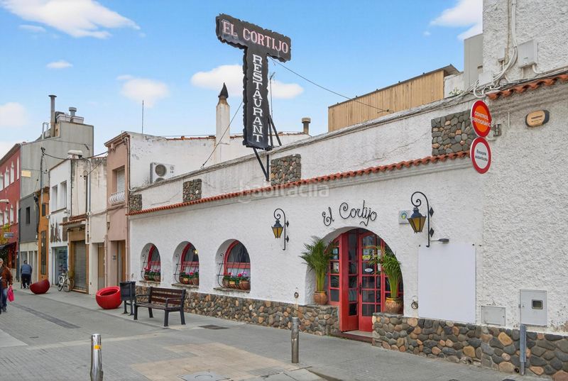 Foto caf0f73a-4c09-4a4f-ba45-3f85df6ef3f7. Edifici a Malgrat de Mar