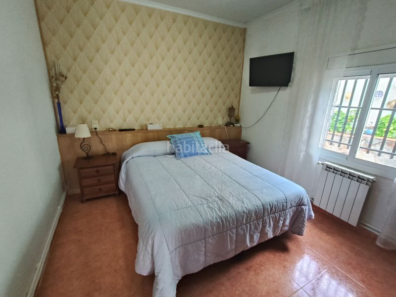 Foto ab9c2e8c-ffbc-4962-86b4-289772572142. Casa amb xemeneia a Aiguaviva Parc Vidreres