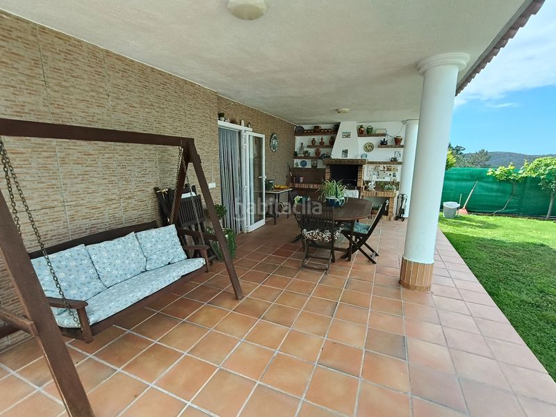 Foto f7a20650-dfd1-465e-9478-4bfb771cf006. Casa amb xemeneia a Aiguaviva Parc Vidreres