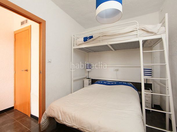 Foto c3c21dd8-36f7-47a9-a5e3-1305fff5cac2. Casa amb xemeneia aparcament piscina a Aiguaviva Parc Vidreres