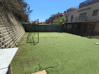 Ground floor in El Molí-El Rieral. Rieral, avenida vidreres excelente planta baja con terreno