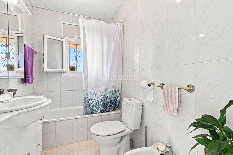Foto 2a24aee3-c6b6-4fd9-9a9d-79875ab1f565. Casa amb xemeneia aparcament piscina a Lloret Blau - La Creu de Lloret Lloret de Mar