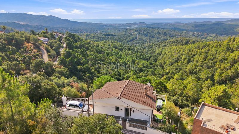 Foto 33fe44a2-204d-4a8b-afe3-22a638b7034c. Casa amb xemeneia aparcament piscina a Lloret Blau - La Creu de Lloret Lloret de Mar