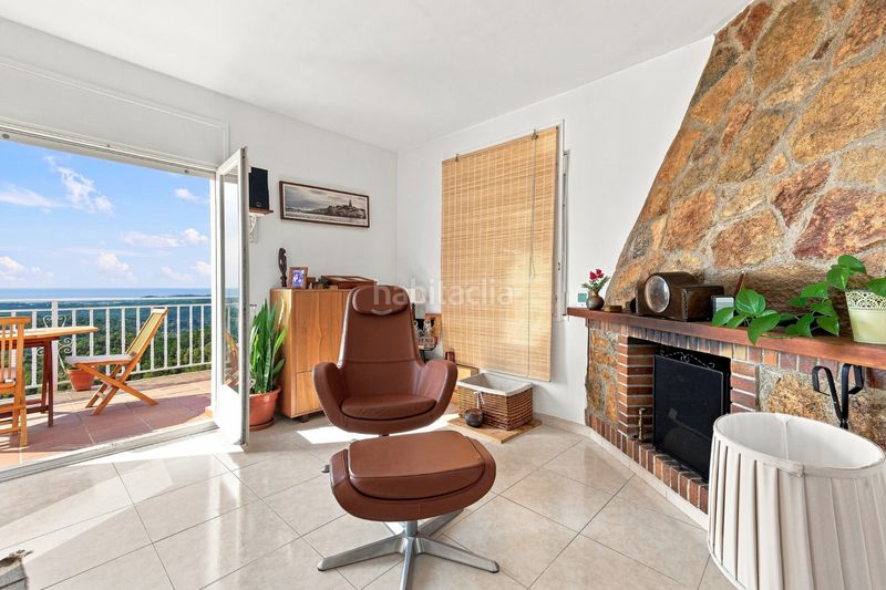 Foto 44367517-9a58-40b5-89fb-be903b811058. Casa amb xemeneia aparcament piscina a Lloret Blau - La Creu de Lloret Lloret de Mar