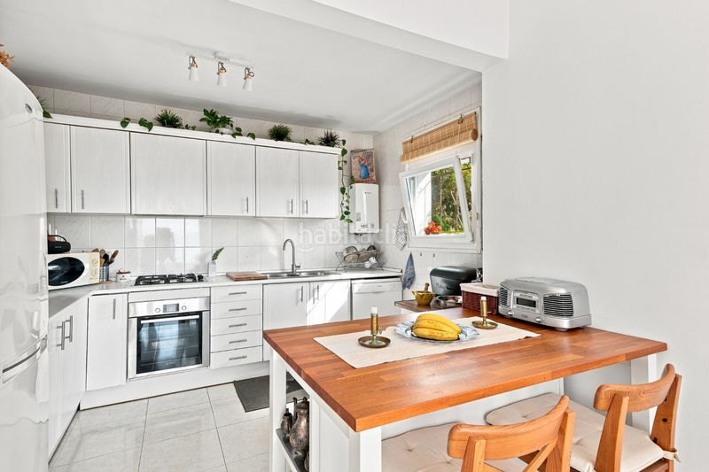 Foto 61571ea2-c3d6-4048-8959-0cc6400028a3. Casa amb xemeneia aparcament piscina a Lloret Blau - La Creu de Lloret Lloret de Mar