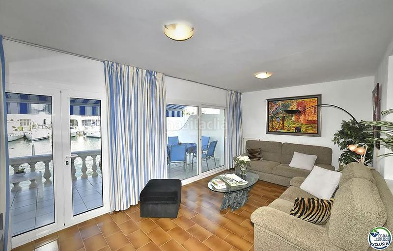 Foto 916925e8-b957-429e-954d-c2c42da0b624. Casa  de pescador en el sector salins en venta con amarre de 12,5 x 4 m para velero, en Empuriabrava