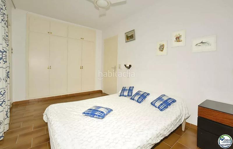 Foto b5ca4977-ec76-48bf-a5ad-1cc08ac14b08. Casa  de pescador en el sector salins en venta con amarre de 12,5 x 4 m para velero, en Empuriabrava