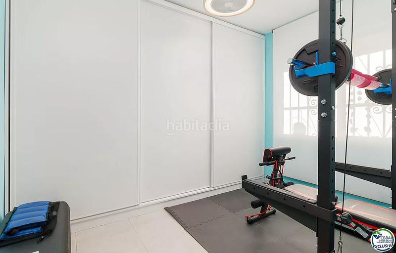 Foto 71939d43-36e3-4c8b-b032-15a35e34eaa3. Casa  con piscina en puigmal, 4 habitaciones, y ubicación ideal. en Empuriabrava