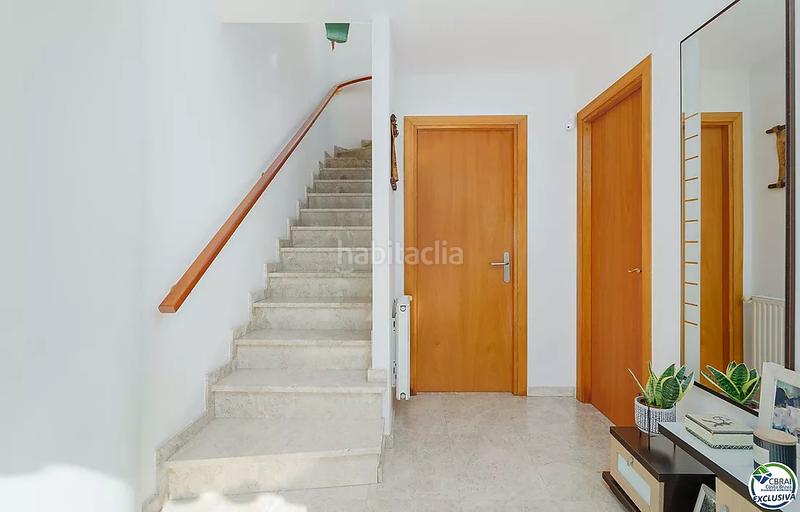 Foto b5af44c2-5fbd-4684-a2e6-722873218144. Casa  con piscina en puigmal, 4 habitaciones, y ubicación ideal. en Empuriabrava