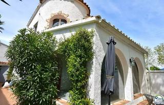 Casa a Tordera - Fluvià - Llobregat. Magnífica casa de dos dormitorios llena de encanto se vende