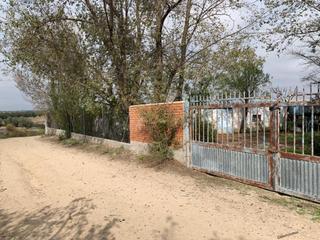 Terreny residencial a Centro. Venta de finca en illescas