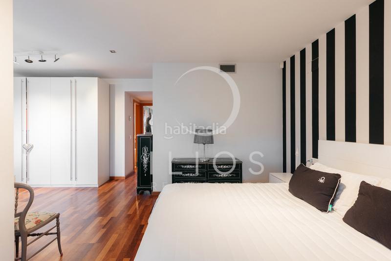 Foto 670c1eea-02dc-47be-a5e3-9e7d3da3af3f. Casa aparellada amb xemeneia calefacció aparcament piscina a Bétera