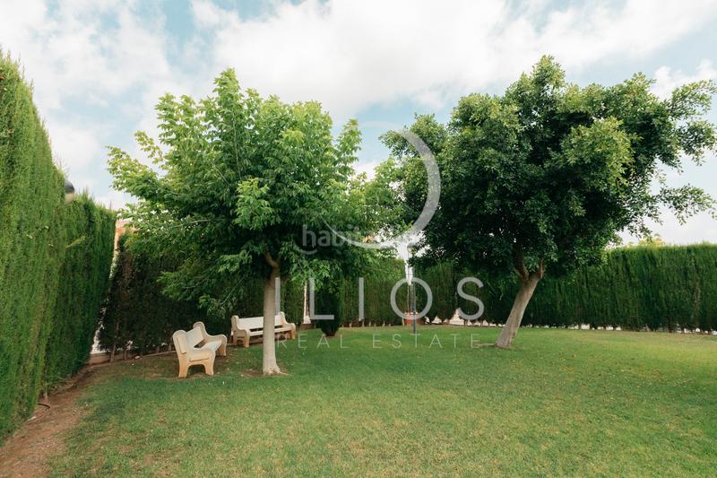 Foto 6b1f98ac-2749-4e62-b4f6-88930f677d43. Casa aparellada amb xemeneia calefacció aparcament piscina a Bétera