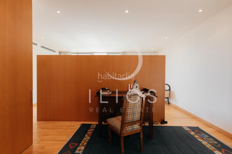 Foto 404d86a5-ee22-4475-b0ce-218f6bf68e7a. Chalet exclusiva villa en venta con diseño contemporáneo y máxima privacidad en Godella