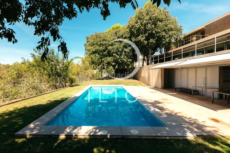 Foto 48f7efb0-83ae-4583-89b6-eab336b3259e. Chalet exclusiva villa en venta con diseño contemporáneo y máxima privacidad en Godella