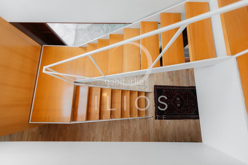 Foto b0ceaaa5-e69c-4803-851c-b92ab1ac6763. Chalet exclusiva villa en venta con diseño contemporáneo y máxima privacidad en Godella