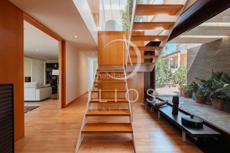 Foto bc047b6d-2cc6-4a30-893b-33309f31bc4f. Chalet exclusiva villa en venta con diseño contemporáneo y máxima privacidad en Godella