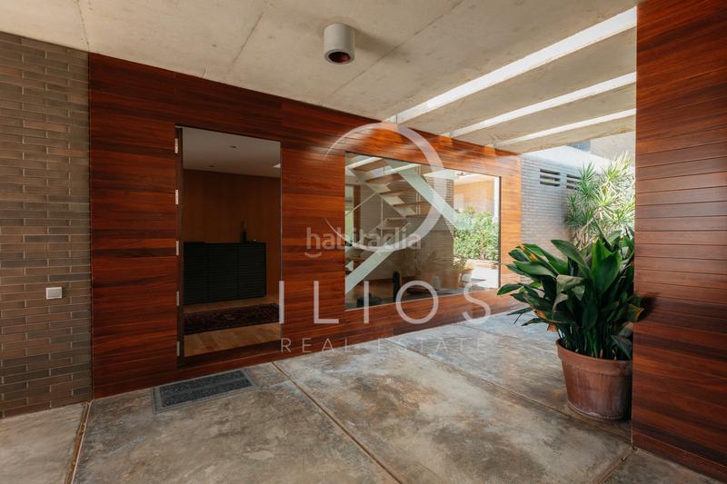 Foto c6e6772b-615b-4421-9f27-439b708d3728. Chalet exclusiva villa en venta con diseño contemporáneo y máxima privacidad en Godella