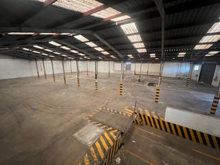 Nau industrial  Carrer quadrat