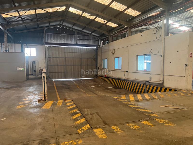 Foto b5a86eb4-23d3-4081-b9ff-c8efbdea0aa5. Nave industrial en Rafelbunyol
