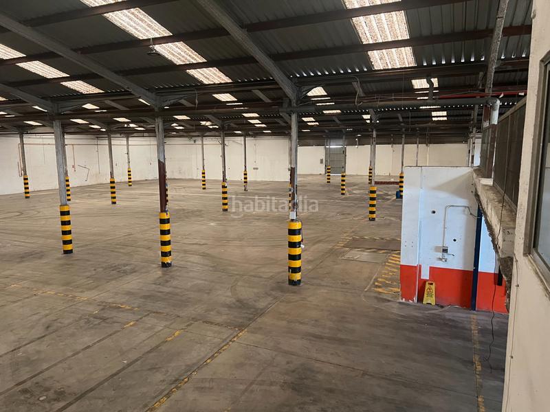 Foto ce37d015-c8b0-4b72-9f08-482d87c44328. Nave industrial en Rafelbunyol