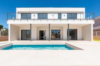 Xalet a Alfinach - Monasterios. Villa de diseño en alfinach