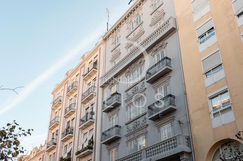 Foto 58de92cc-41e7-4ed4-96b7-7c61c1d7177c. Geschäftsraum mit heizung in Russafa Valencia