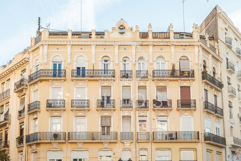 Foto e71bee68-7e58-48c4-94ef-946c826e94a7. Geschäftsraum mit heizung in Russafa Valencia