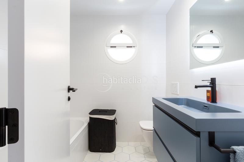 Foto d1bfbf68-58a4-49a6-8f9b-7b3472a7716b. Casa aparellada amb xemeneia calefacció aparcament piscina a Bétera