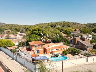 Xalet a La Loma-Las Lomas. Magnífico chalet independiente en náquera