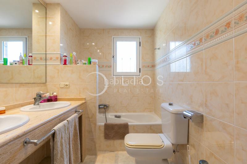 Foto a9f80131-99e4-4017-8856-808f7f2e69fe. Casa con camino riscaldamento parcheggio in Casas Verdes - Ermita Godella