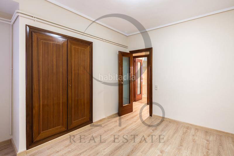 Foto a08f2e7b-5d41-4ce3-8b27-c047c101f33f. Rent flat with heating in Gran Via Valencia