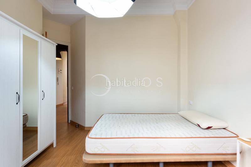 Foto 99d0e11f-d2cb-4b68-a403-0d5d62af2c36. Pis a Russafa Valencia