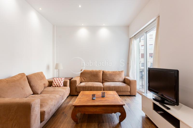 Foto 5941d14c-b317-460a-94c9-00255b6a118d. Rent flat with heating in Russafa Valencia